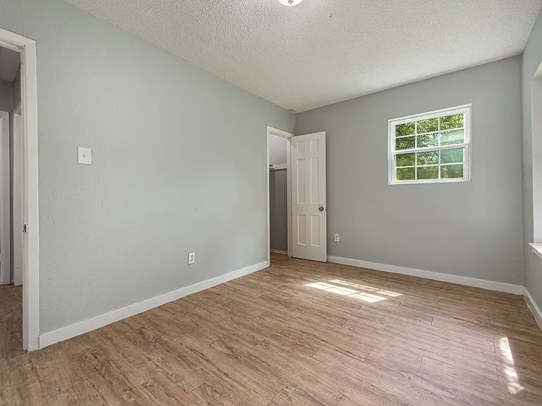 8323 Lapanto Ln #A — Photo 5