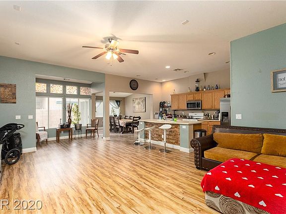 2nd image of 3353 Mendocino Forest St
