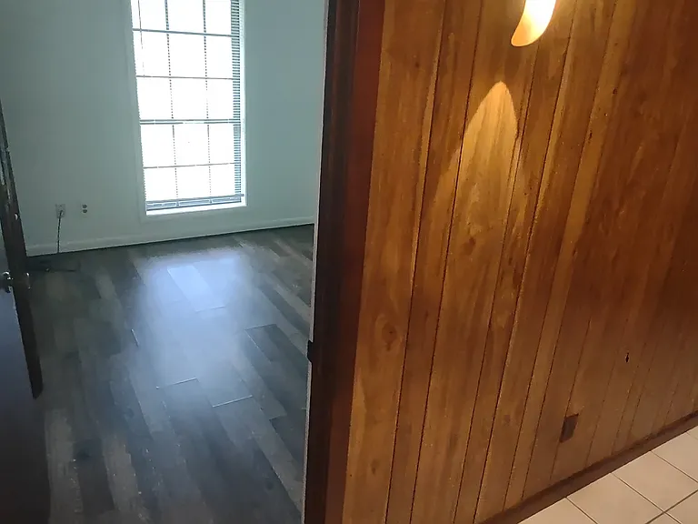 1005 Lester Dr — Photo 5
