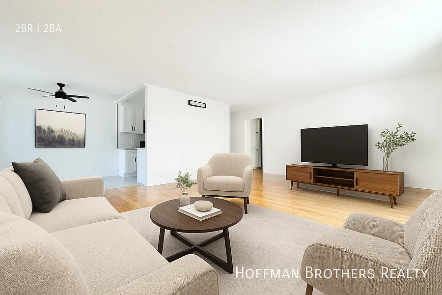 Building Photo - 930 S Shenandoah St #3