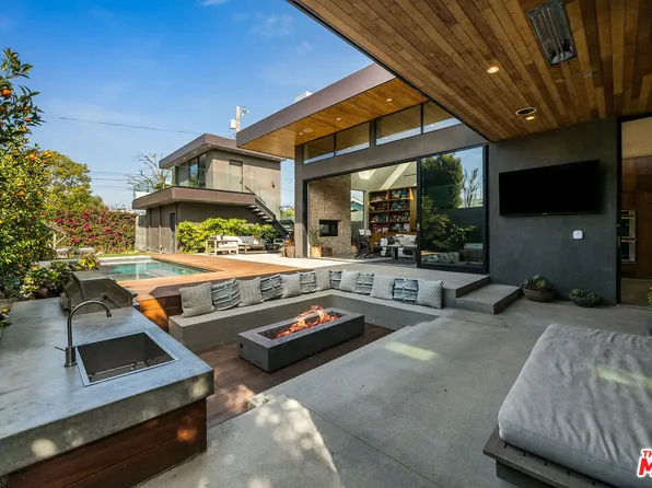 1385 Palms Blvd, Venice, CA 90291