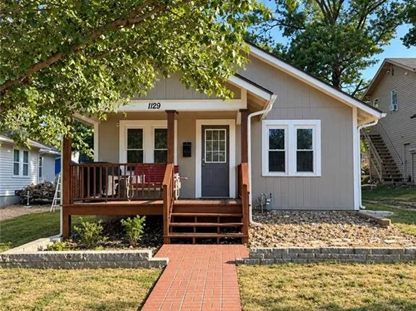 1129 Parker Ave, Osawatomie, KS 66064