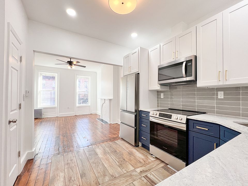 1st image of 556 Vanderbilt Ave #1