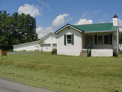 438 Wahoo Rd, Mount Nebo, WV, 26679