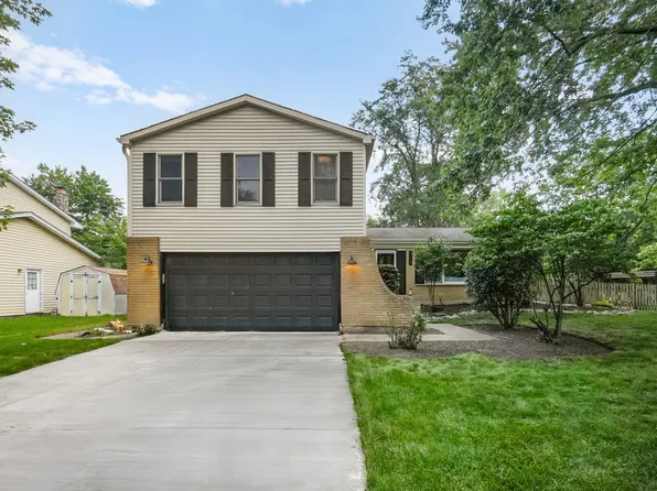 6S049 Greenwood Ct, Naperville, IL 60540