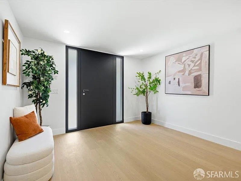 2258 38th Ave - Photo 4