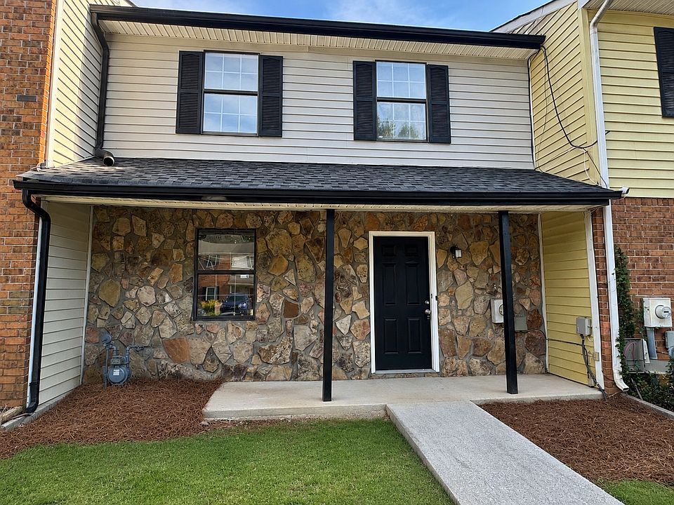 1st image of 2704 Greystone Pl