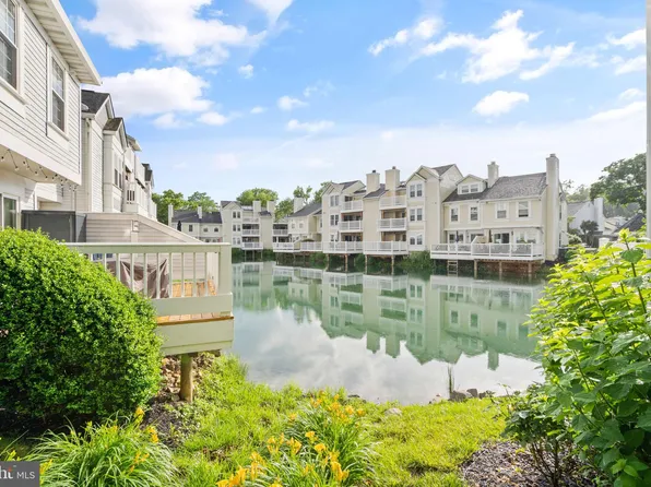 3355 Lakeside View Dr #8-4, Falls Church, VA 22041