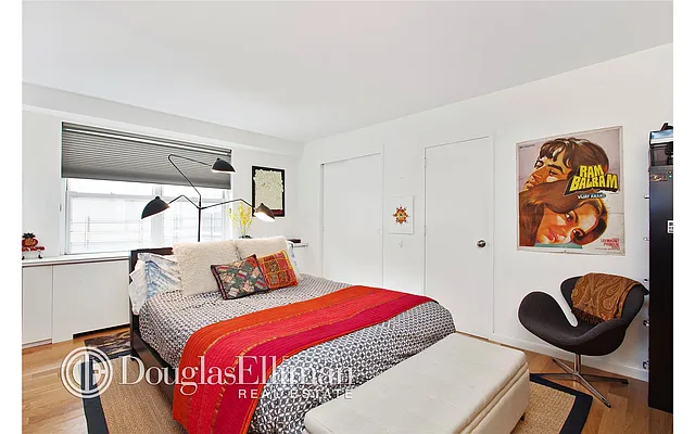 Sold by Douglas Elliman | media 15