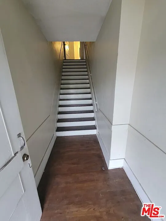 4 bed, 2.0 bath, 1200 sqft, $3,450 — Photo 3