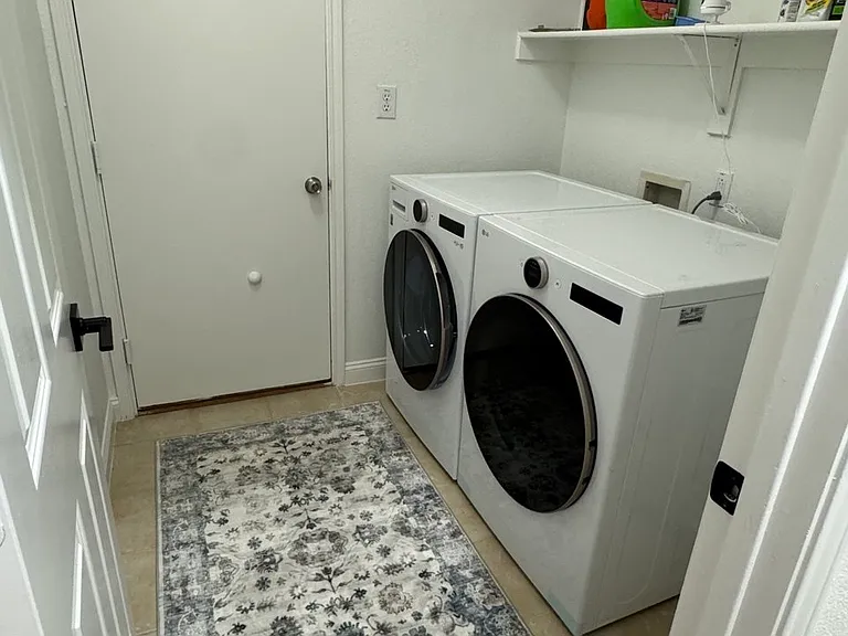 3136 Deleon Dr — Photo 11