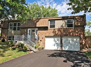 716 Westchester Ln, Bolingbrook, IL 60440