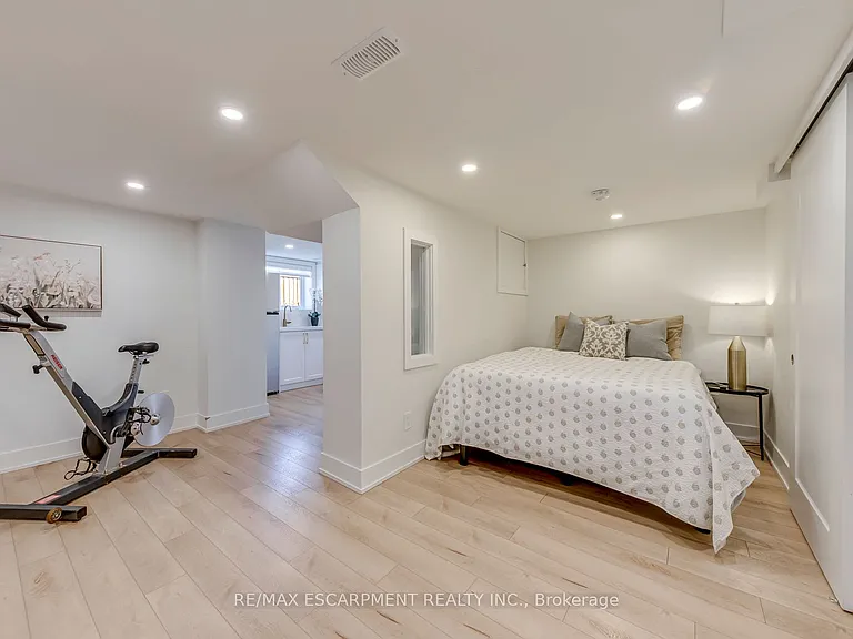 407 Skinner Rd — Photo 30