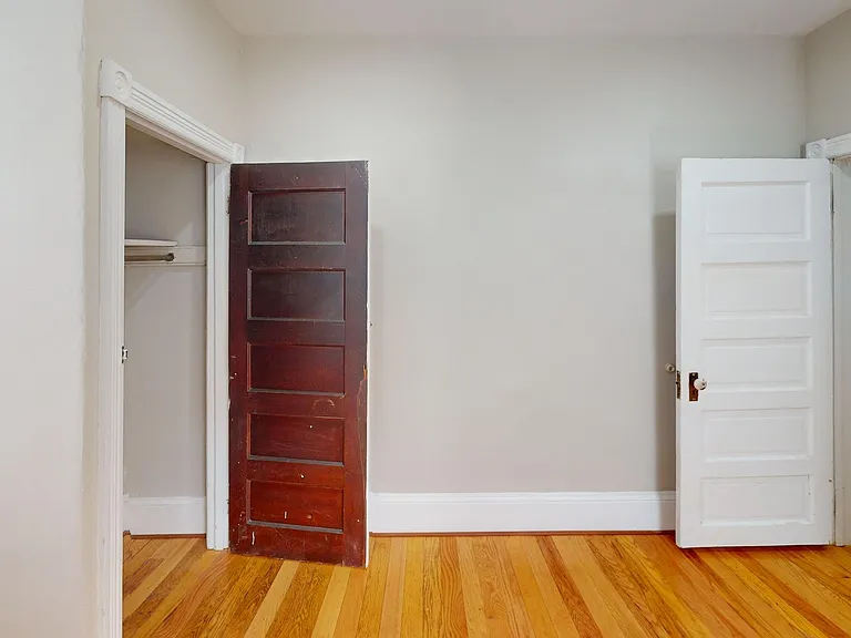 463 Earlham Ter — Photo 10