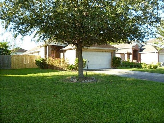 2nd image of 526 Regional Park Dr