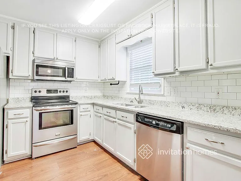2774 Douglas Ct NW — Photo 10