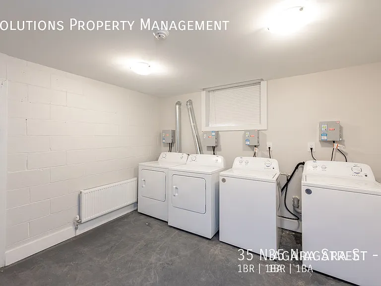 35 Niagara St #3 — Photo 13
