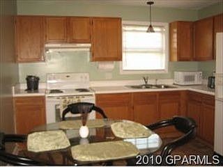 3rd image of 3722 Wright Dr
