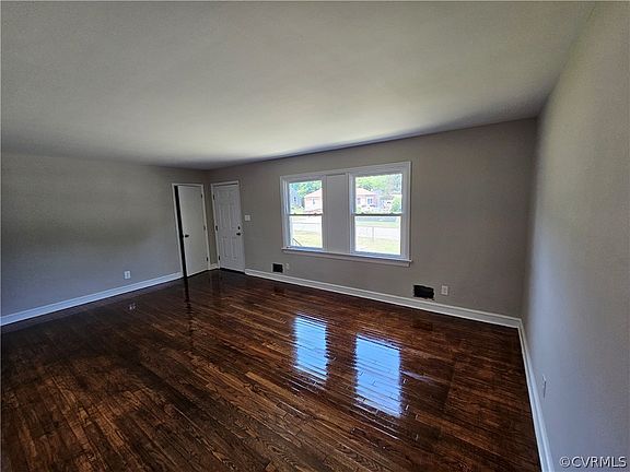 3rd image of 4101 McKay Ave