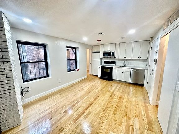 4th image of 25 Fleet St #3