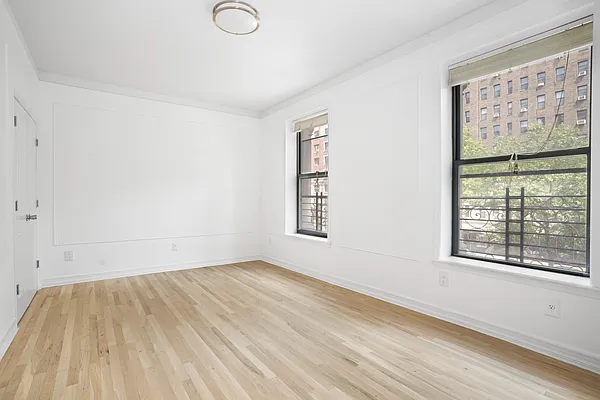 Rented by Douglas Elliman | media 24