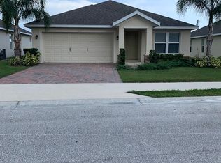 130 Victory Ave, Davenport, FL 33837