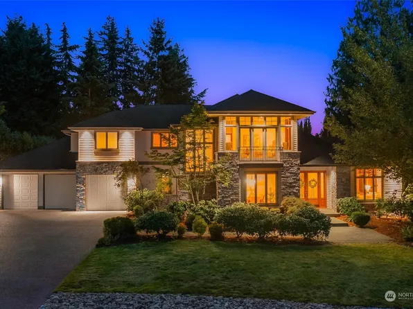 11825 NE 73rd Street, Kirkland, WA 98033