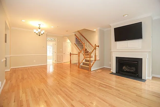 722 Capitol Square Pl SW — Photo 8