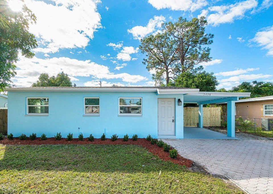 1st image of 5778 Daphne Dr