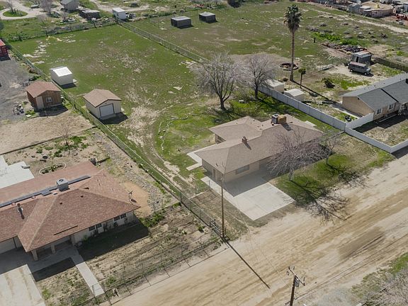 4th image of 10138 E Avenue S2