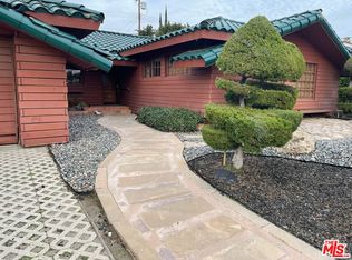 19923 Labrador St, Chatsworth, CA 91311