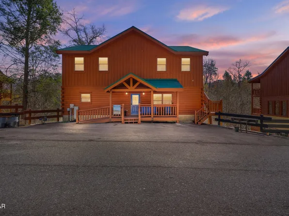 4355 Forest Ridge Way, Pigeon Forge, TN 37863