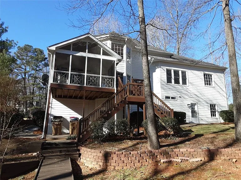 3885 Waterford Dr — Photo 35