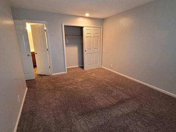 2nd image of 706 E 139th St APT 204