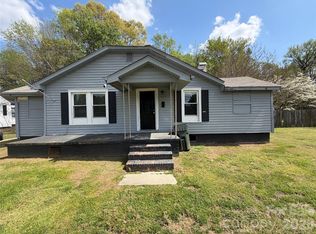 1002 N Salisbury Ave, Spencer, NC 28159