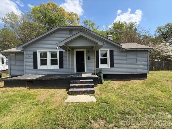 1002 N Salisbury Ave, Spencer, NC 28159