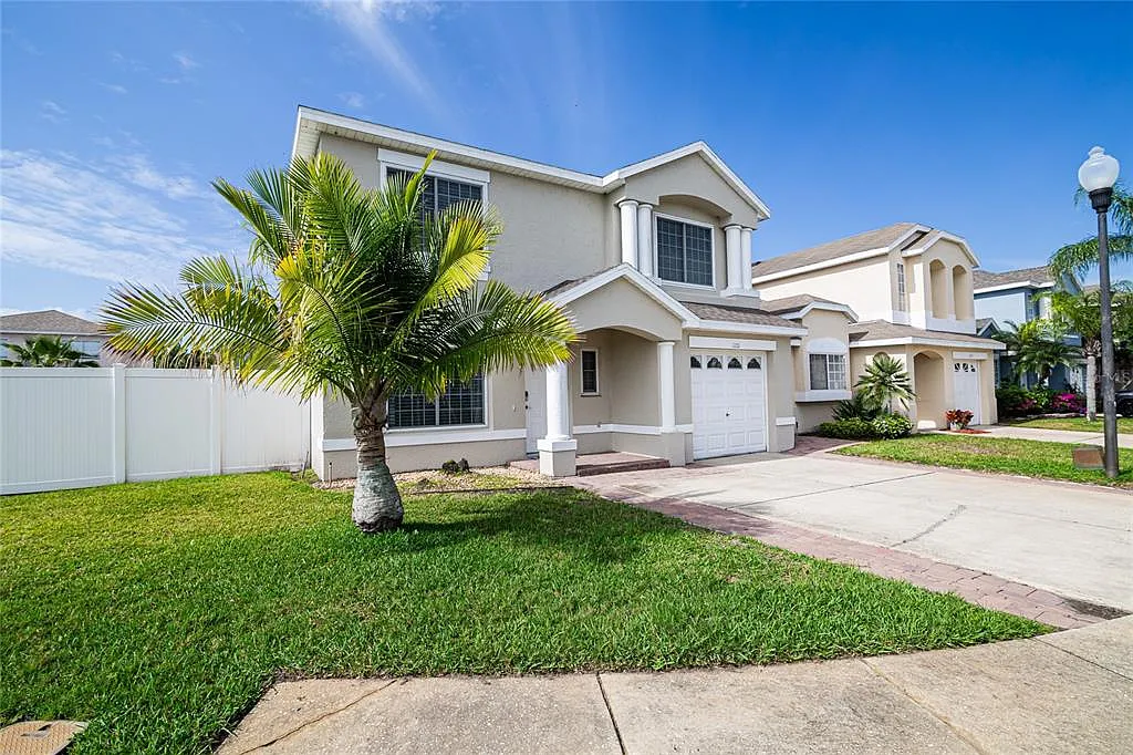 4 bed, 2.5 bath, 1530 sqft, $2,900 — Photo 2