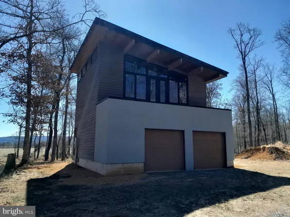 2934 Wickliffe Rd, Berryville, VA 22611