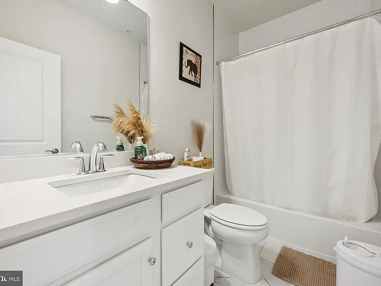 5601 Hyattsville Dr — Photo 36