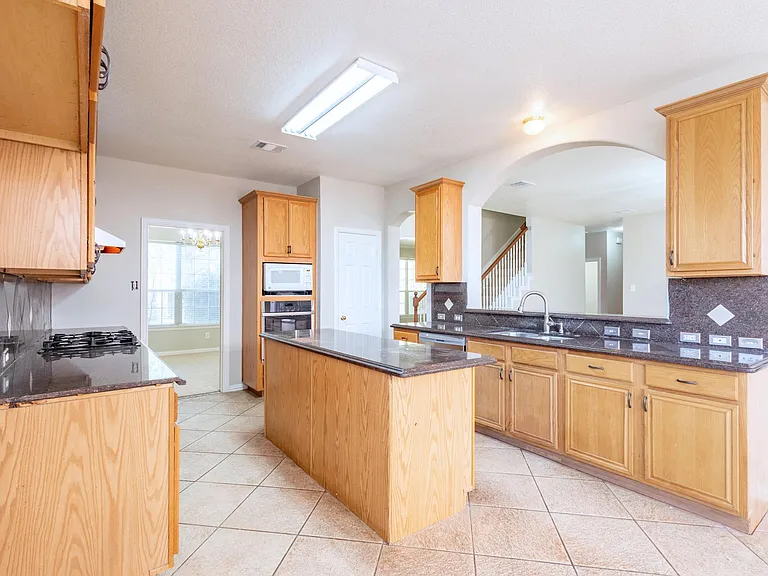 8317 Salado Springs Dr — Photo 6