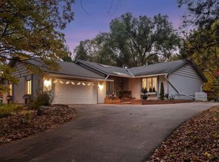 7011 Valley View Rd, Edina, MN 55439