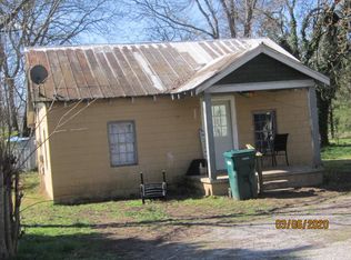 225 E Flower St, Pulaski, TN 38478