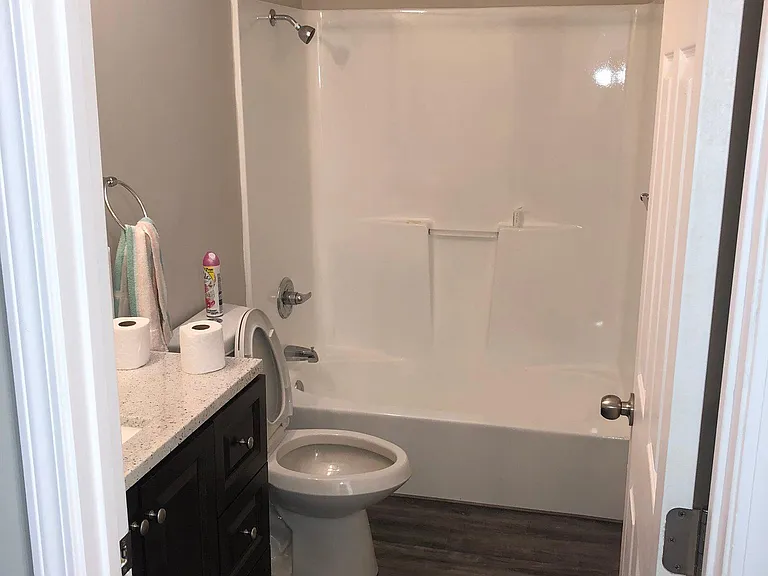 507 Carmen St — Photo 4