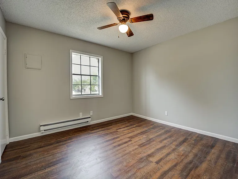 Mill Creek Apartments — Photo 28