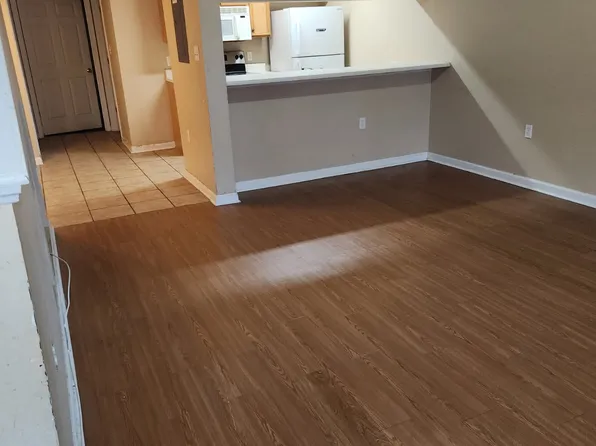 2738 W Tharpe St APT 804, Tallahassee, FL 32303