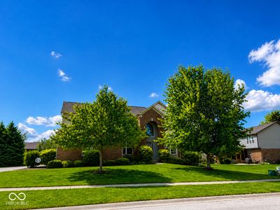 9245 Windrift Way, Zionsville, IN, 46077