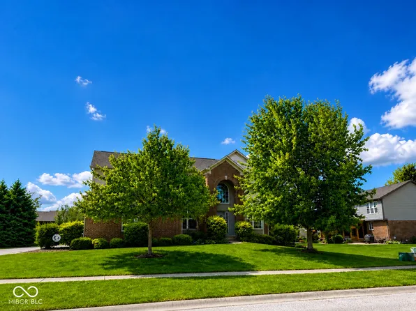 9245 Windrift Way, Zionsville, IN 46077