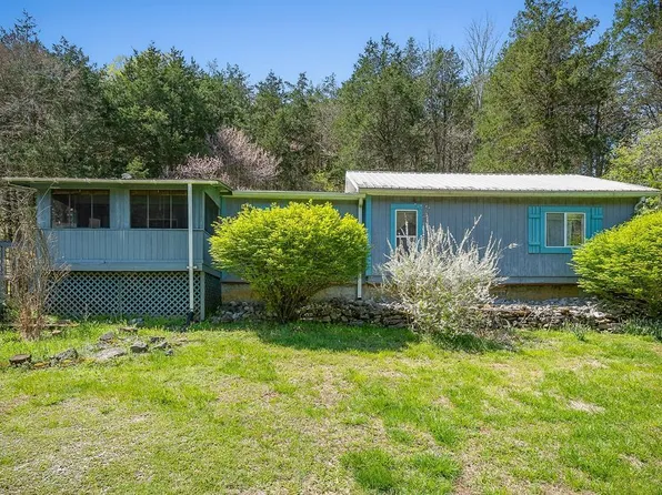 228 Stokes Ln, Gainesboro, TN 38562