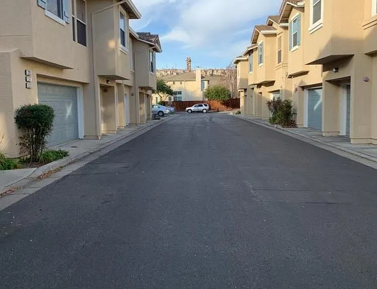 3382 City Lights Pl — Photo 2