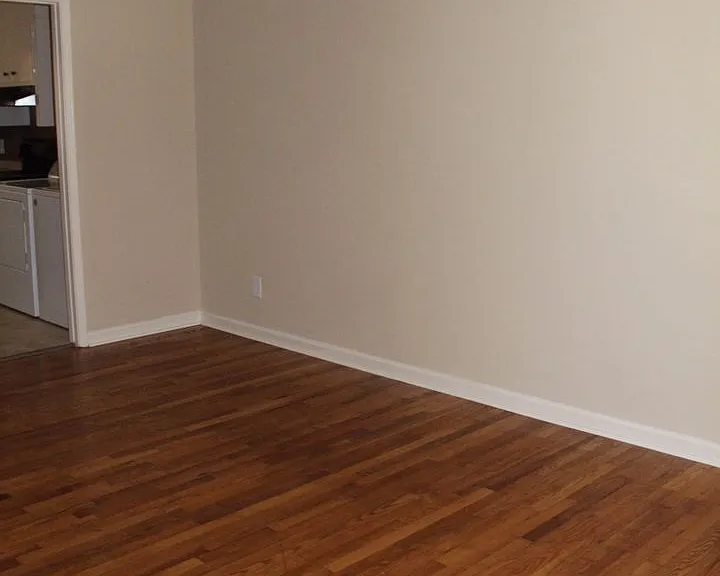 226 Cochran Rd — Photo 3